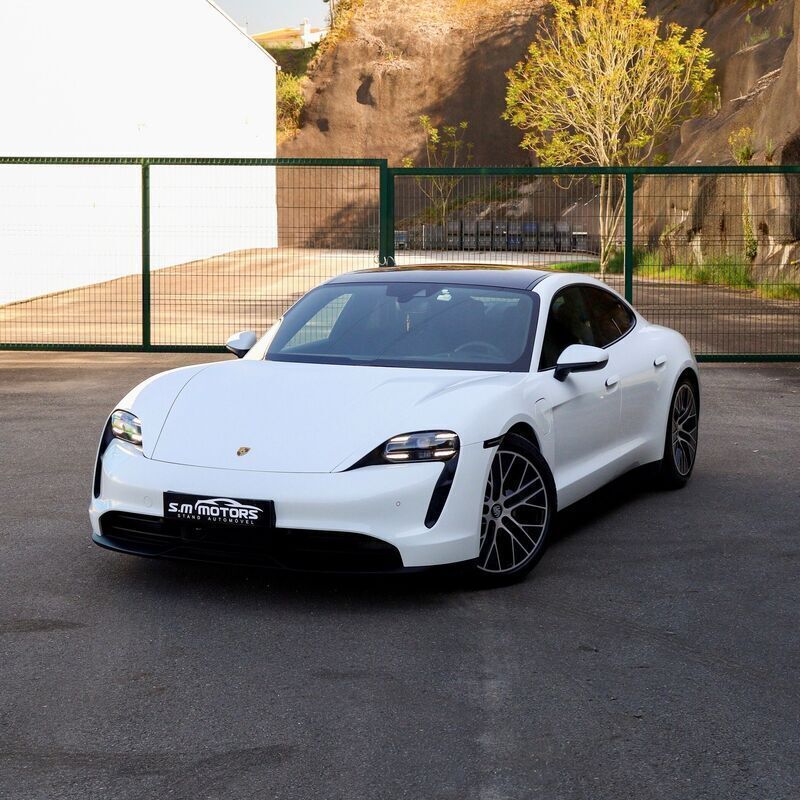 Branco Usado 2021 Porsche Taycan Sedan | € 81.500 (Caro) - Imagem 1/4