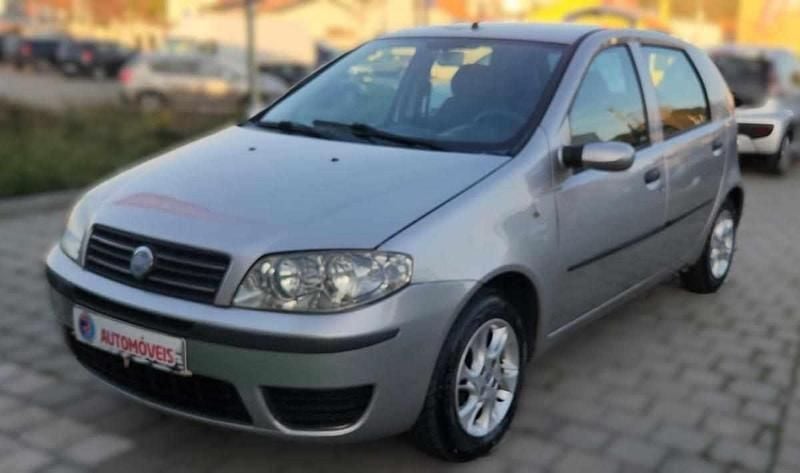Cinzento Usado 2004 Fiat Punto Citadino | € 2.990 (Preço justo) - Imagem 1/4