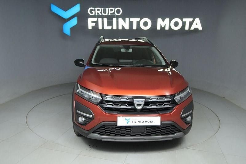 Laranja Usado 2022 Dacia Jogger Extreme Monovolume | € 17.480 (Preço justo) - Imagem 1/4