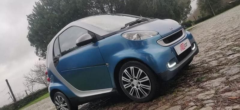 Usado Smart ForTwo Coupé Passion 54 HP (39 kW) 2010 Azul escuro Coupé