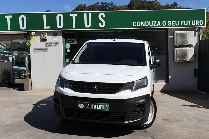 Branco Usado 2020 Peugeot Partner Van | € 12.970 (Preço justo) - Imagem 1/4