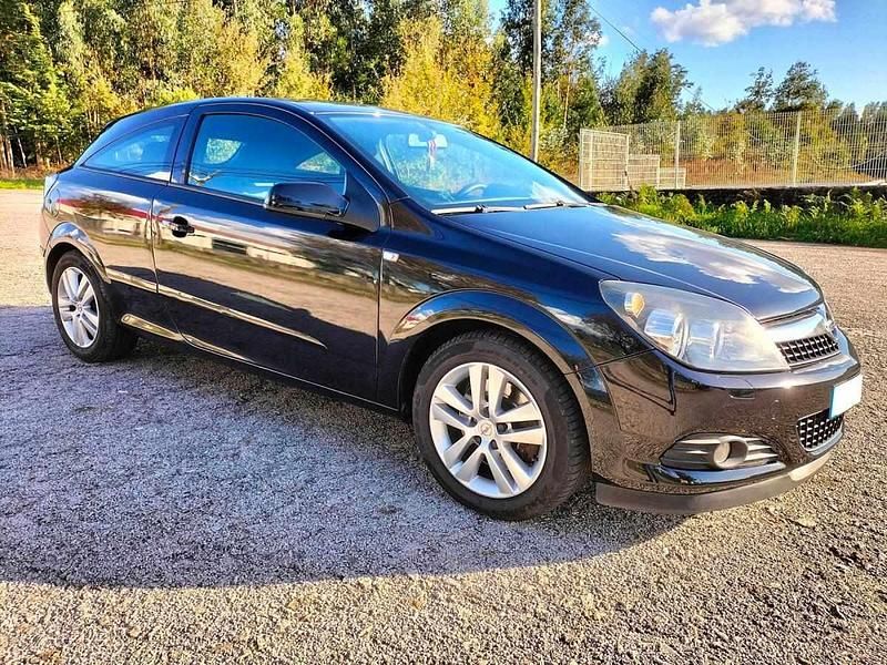 Usado Opel Astra 125 HP (91 kW) 2007 Preto Citadino