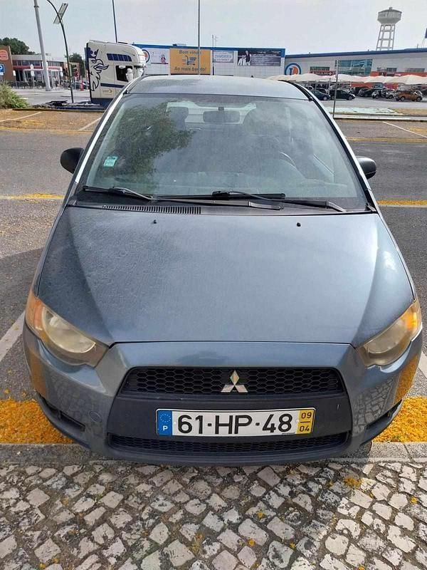 Azul Usado 2009 Mitsubishi Colt Citadino | € 2.650 (Bom preço) - Imagem 1/3