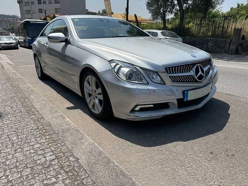 Usado 2010 Mercedes E250 Coupé | € 16.500 (Super Preço) - Imagem 1/4