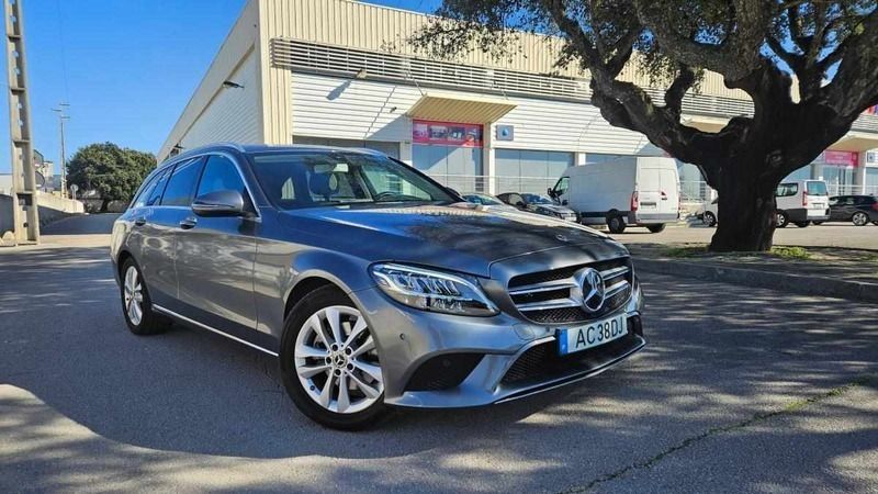 Cinzento Usado 2020 Mercedes C200 Carrinha | € 34.900 - Imagem 1/4