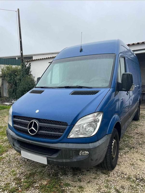 Azul Usado 2011 Mercedes Sprinter Van | € 9.800 - Imagem 1/4