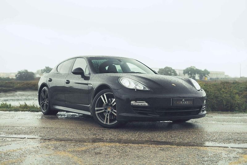 Preto Usado 2012 Porsche Panamera 4 Edition Sedan | € 39.990 - Imagem 1/4