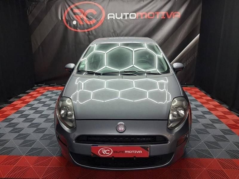 Usado Fiat Punto 85 HP (62 kW) 2012 Cinzento Citadino