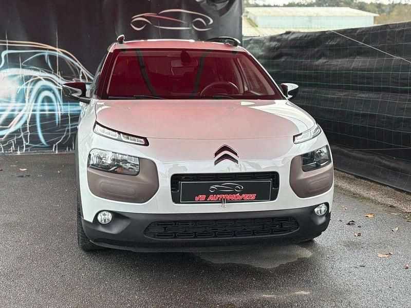 Usado Citroën C4 Cactus 100 HP (73 kW) 2015 Branco Citadino