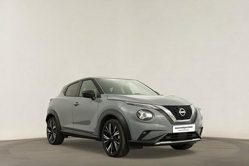 Cinzento Usado 2024 Nissan Juke SUV | € 23.790 (Preço justo) - Imagem 1/4