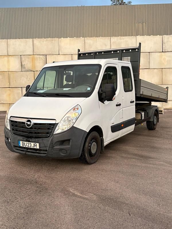 Usado Opel Movano 125 HP (91 kW) 2017 Branco Monovolume