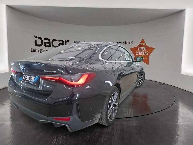 Usado BMW i4 250 kW (340 HP) 2023 Preto Sedan