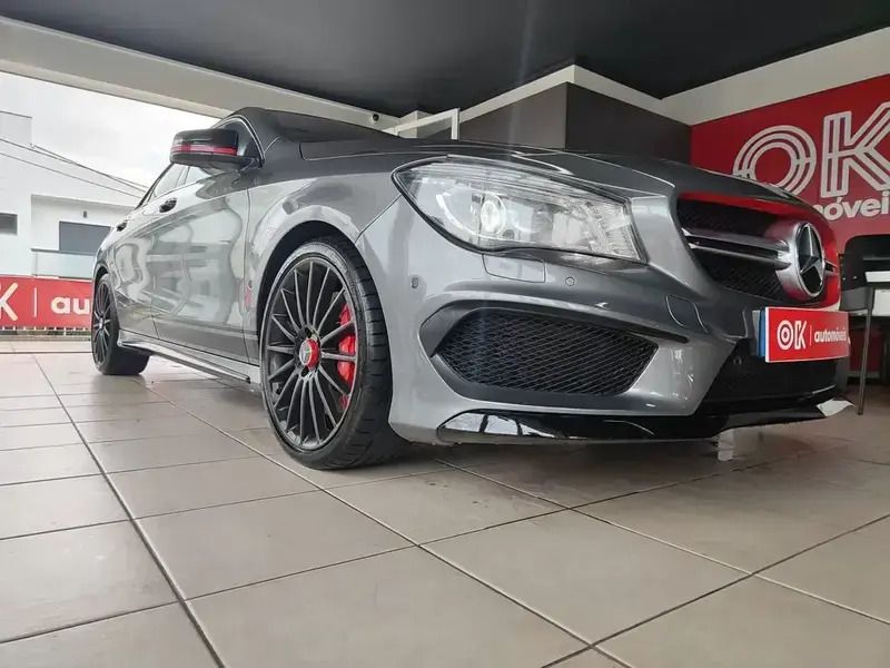 Cinzento Usado 2014 Mercedes CLA45 AMG AMG Sedan | € 33.990 (Preço elevado) - Imagem 1/4