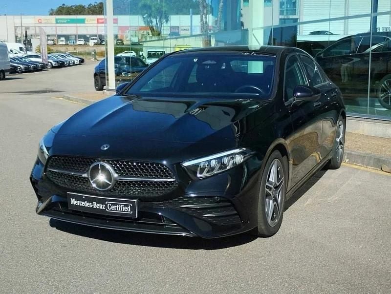 Preto cosmos Usado 2023 Mercedes A200 Advanced Plus Sedan | € 43.900 - Imagem 1/4