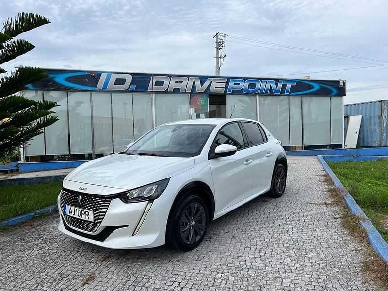 Branco Usado 2021 Peugeot e-208 Allure Citadino | € 17.900 (Preço justo) - Imagem 1/4