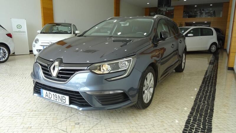 Cinzento Usado 2020 Renault Mégane IV Carrinha | € 16.800 (Bom preço) - Imagem 1/4