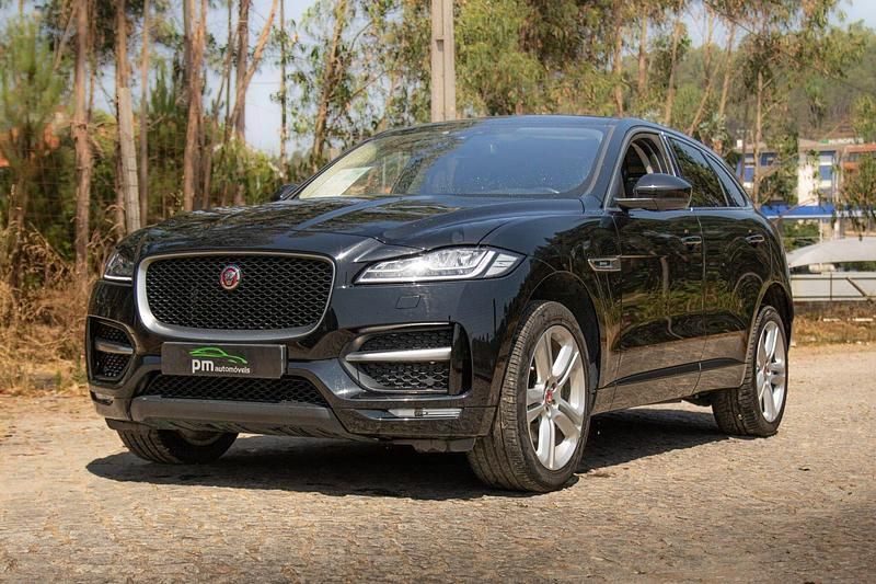 Preto Usado 2018 Jaguar F-Pace R-Sport SUV | € 32.900 (Caro) - Imagem 1/4