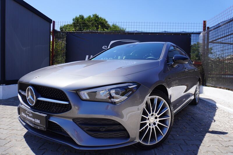 Cinza Usado 2021 Mercedes CLA250 Shooting Brake AMG line Carrinha | € 29.990 - Imagem 1/4
