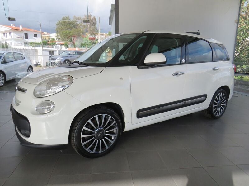 Branco Usado 2016 Fiat 500L Wagon Monovolume | € 12.500 (Preço justo) - Imagem 1/4