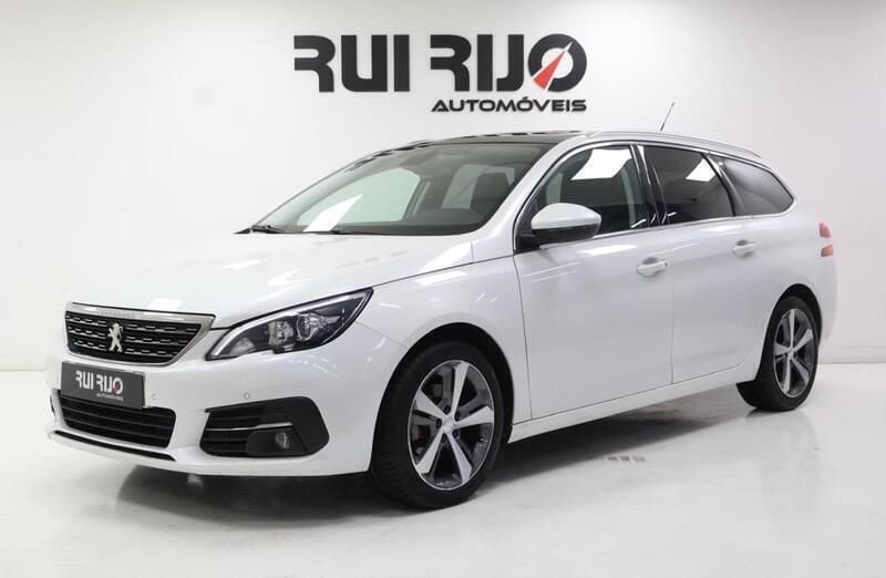 Branco Usado 2019 Peugeot 308 Allure Carrinha | € 15.990 (Preço justo) - Imagem 1/4