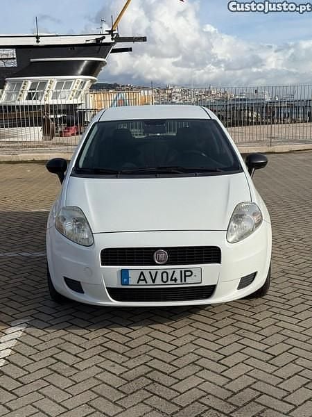 Usado Fiat Punto 85 HP (62 kW) 2011 Branco Citadino