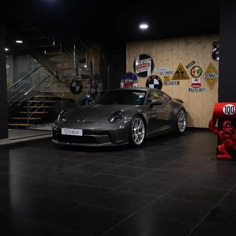 Cinzento Usado 2022 Porsche 911 GT3 Coupé | € 223.000 - Imagem 1/4