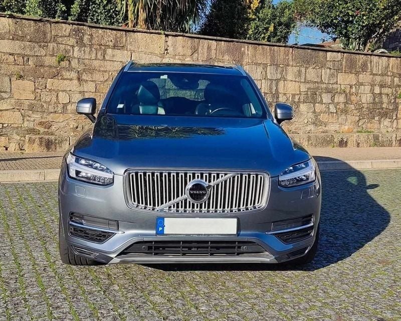 Cinzento Usado 2016 Volvo XC90 SUV | € 30.000 - Imagem 1/4