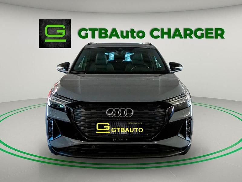 Usado Audi Q4 e-tron 150 kW (204 HP) 2022 Cinzento SUV