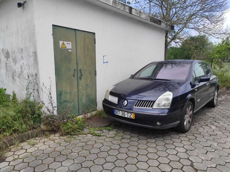 Usado 2002 Renault Vel Satis Citadino | € 1.250 - Imagem 1/4