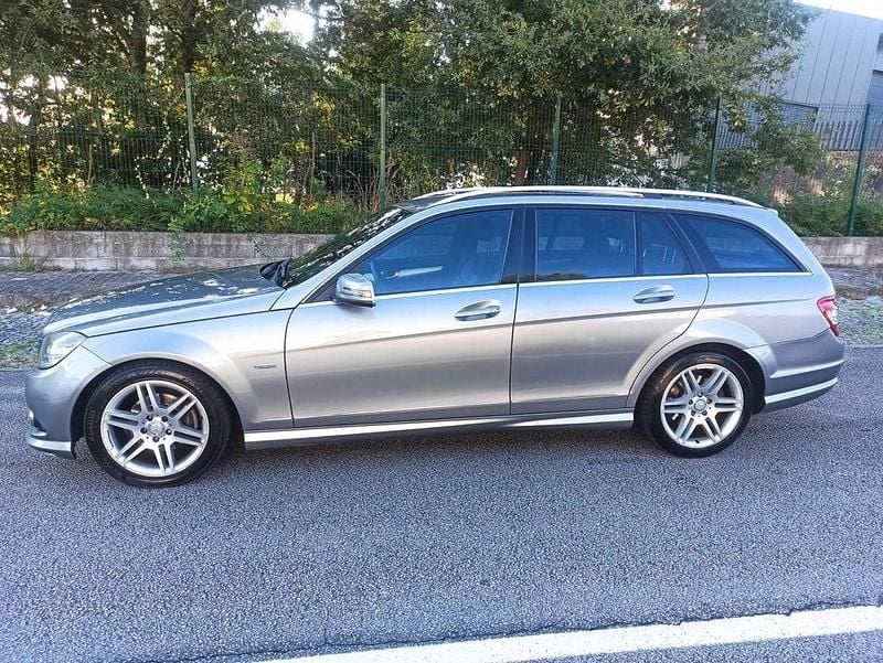 Usado Mercedes C250 AMG 204 HP (150 kW) 2009 Sedan