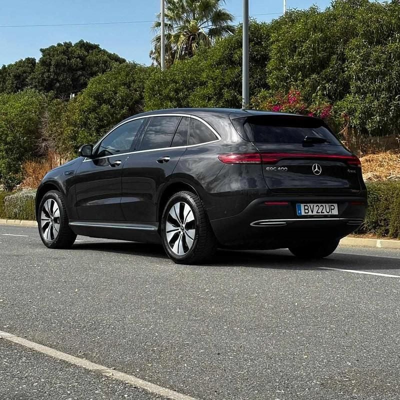Usado Mercedes EQC400 300 kW (408 HP) 2020 Preto SUV