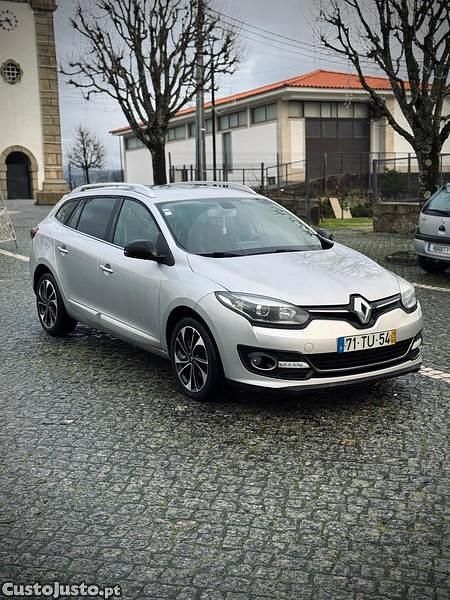 Usado Renault Mégane III Bose Edition 110 HP (80 kW) 2015 Cinza Citadino