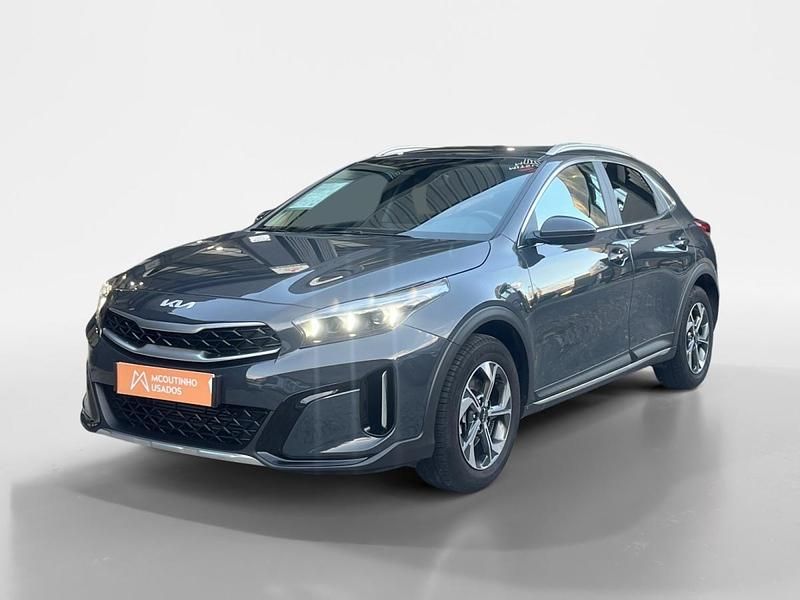 Cinza Usado 2024 Kia XCeed SUV | € 19.418 (Super Preço) - Imagem 1/4