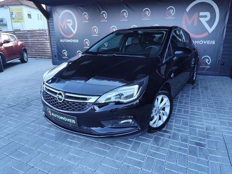 Preto Usado 2018 Opel Astra Innovation | € 13.900 (Preço justo) - Imagem 1/2
