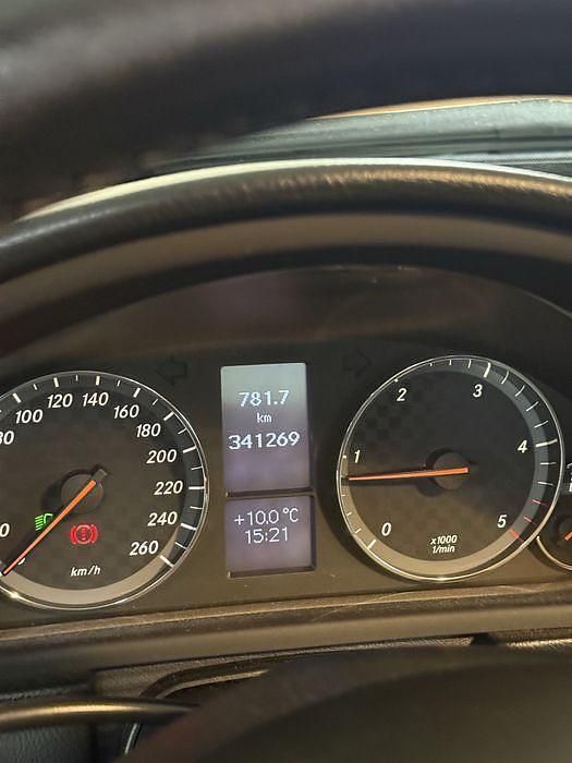 Usado Mercedes CLC200 122 HP (89 kW) 2009 Citadino