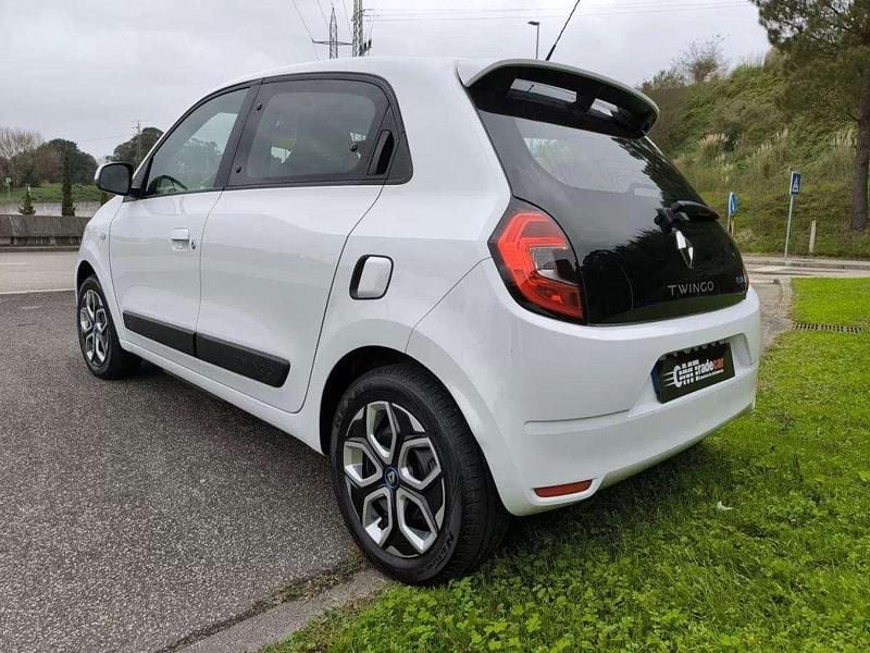 Usado Renault Twingo Zen 60 kW (82 HP) 2022 Branco Citadino
