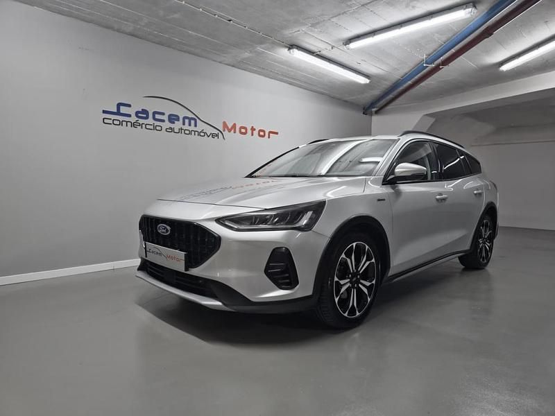 Cinza Usado 2023 Ford Focus Active X Carrinha | € 22.490 (Preço justo) - Imagem 1/4