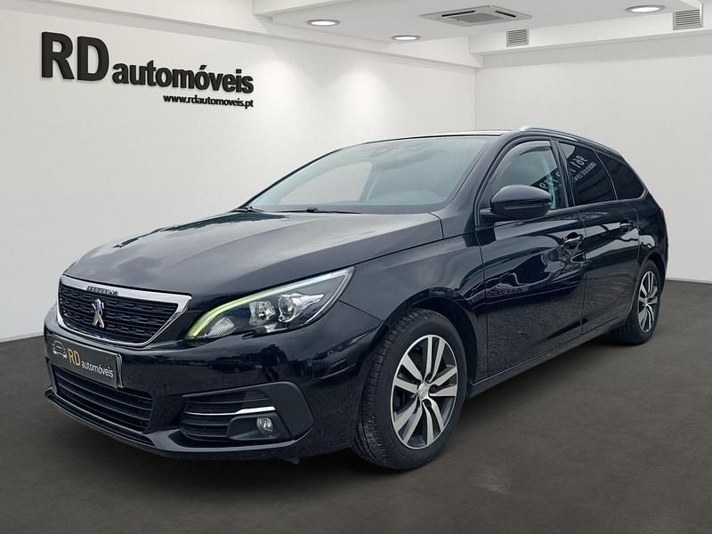 Usado Peugeot 308 Allure 130 HP (95 kW) 2018 Preto Carrinha
