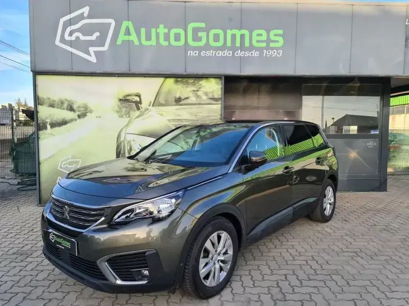 Cinzento Usado 2020 Peugeot 5008 Active Monovolume | € 23.900 (Preço elevado) - Imagem 1/4