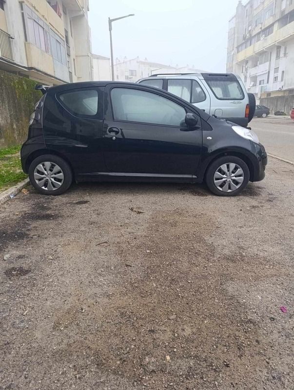 Preto Usado 2012 Citroën C1 Citadino | € 5.100 (Bom preço) - Imagem 1/4