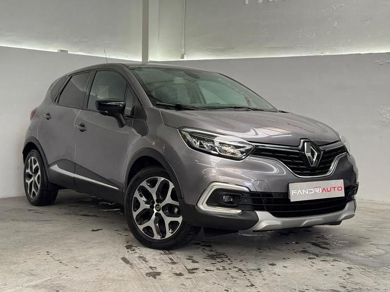Usado Renault Captur Version S 150 HP (110 kW) 2019 Cinza SUV