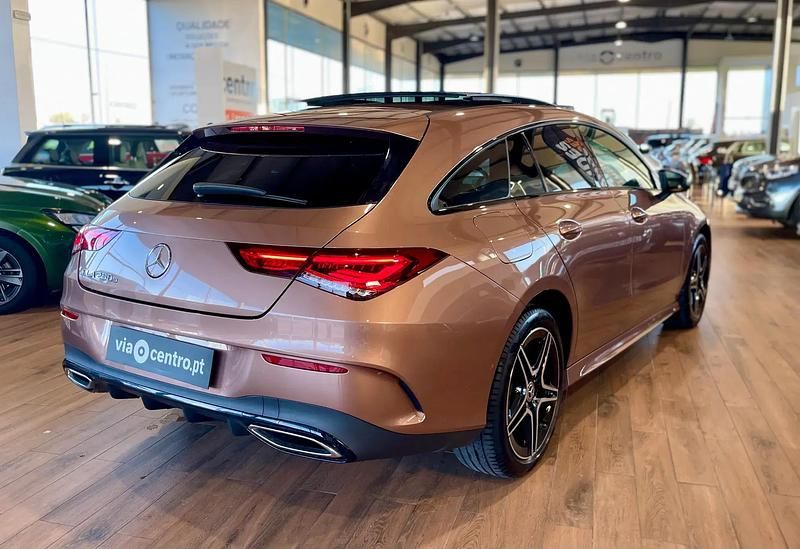 Usado Mercedes CLA250e Shooting Brake AMG line 218 HP (160 kW) 2022 Castanho Carrinha