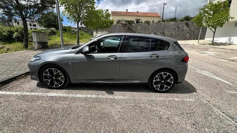 Usado BMW 118 136 HP (100 kW) 2024 Cinzento Citadino