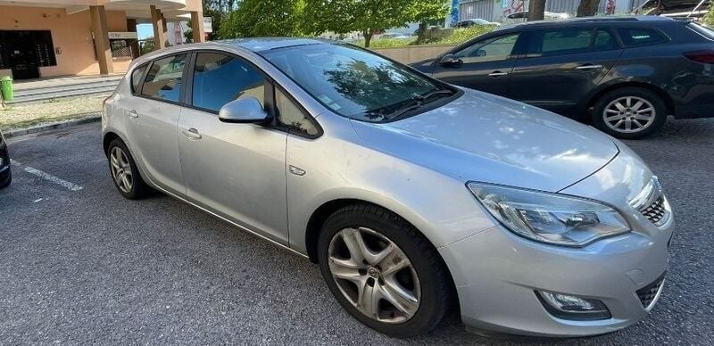 Usado 2010 Opel Astra Sedan | € 3.750 (Super Preço) - Imagem 1/4