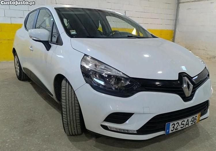Branco Usado 2016 Renault Clio IV | € 9.999 (Super Preço) - Imagem 1/1