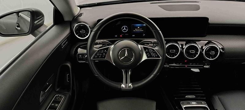 Usado Mercedes CLA180 116 HP (85 kW) 2024 Outro Sedan