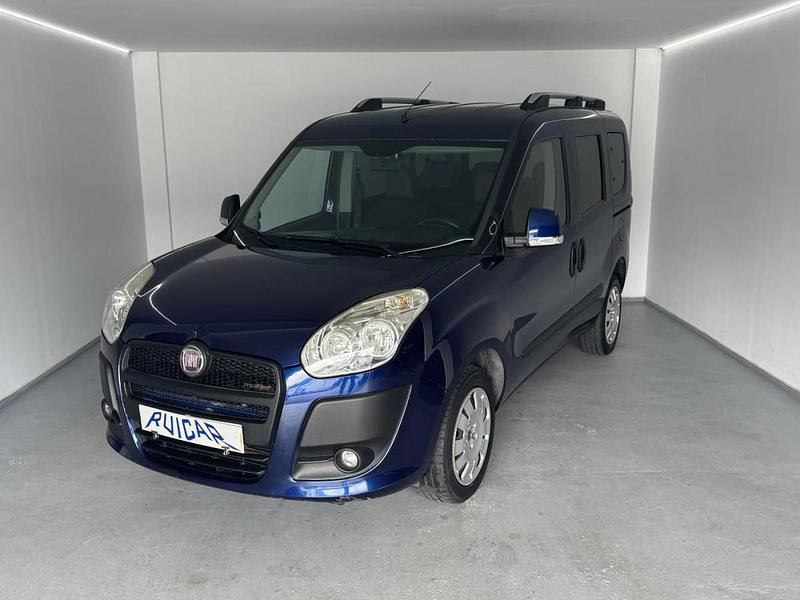 Azul Usado 2011 Fiat Doblò Monovolume | € 8.450 (Preço justo) - Imagem 1/4
