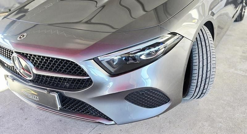 Usado Mercedes A200 150 HP (110 kW) 2023 Cinza Sedan