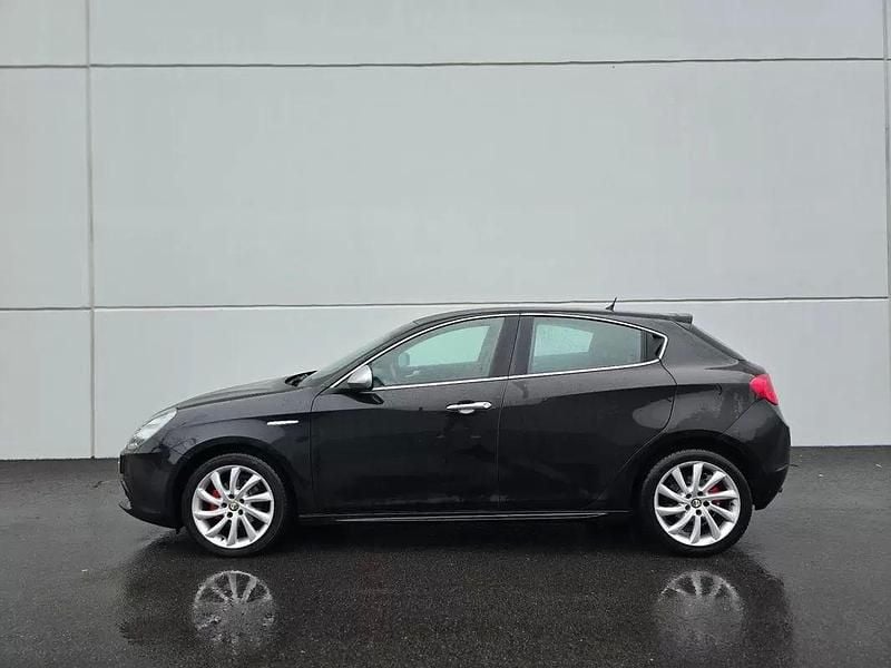 Usado Alfa Romeo Giulietta Distinctive 105 HP (77 kW) 2011 Preto Citadino