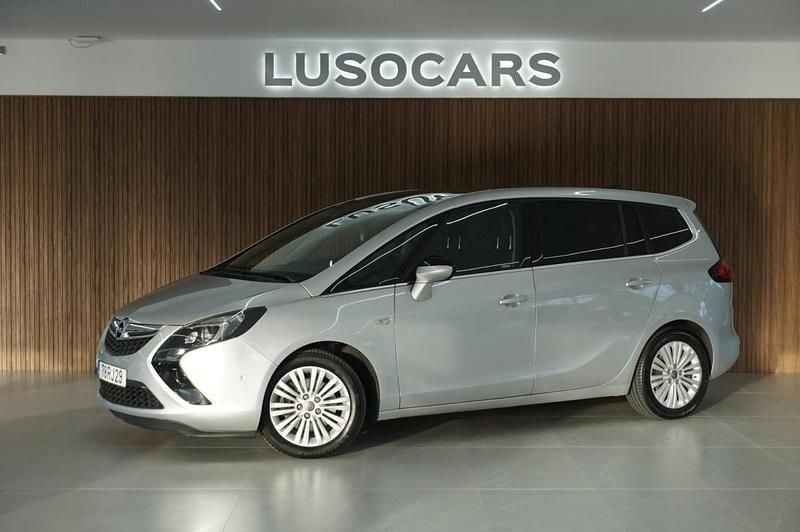 Cinzento Usado 2016 Opel Zafira Monovolume | € 13.990 (Preço justo) - Imagem 1/4